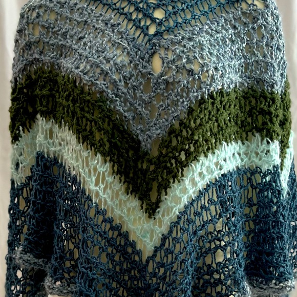 HANDMADE by designer Amity Joy, knit cape in muted tones. One Size fits all. - Picture 10 of 10